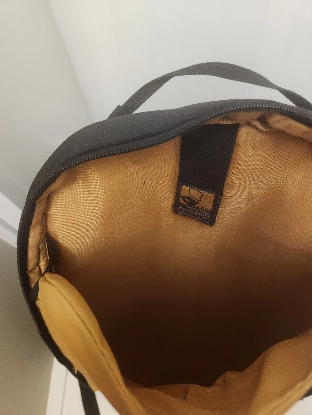 OGIO Black Men's Organizer Backpack with Silver Accents